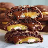 Biscoff stuffed cookies delight.